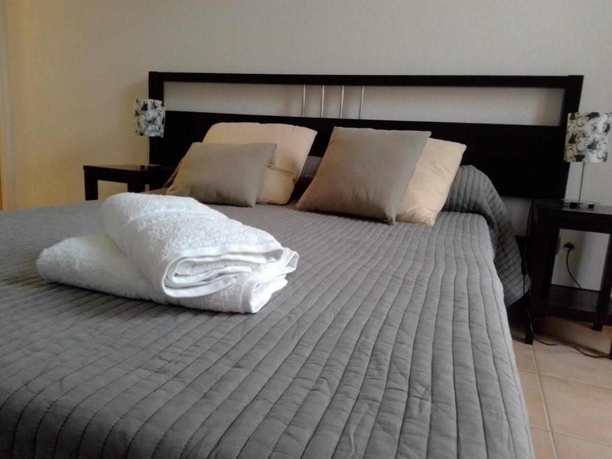 Joli appartement T2 dans résidence avec piscine, hammam et parking gratuits Carcasona Exterior foto